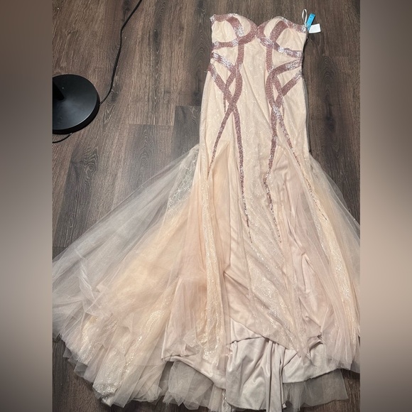 NWT Fancy dress prom dress wedding guest dress size 14 elegant dress sparkles - Picture 2 of 16